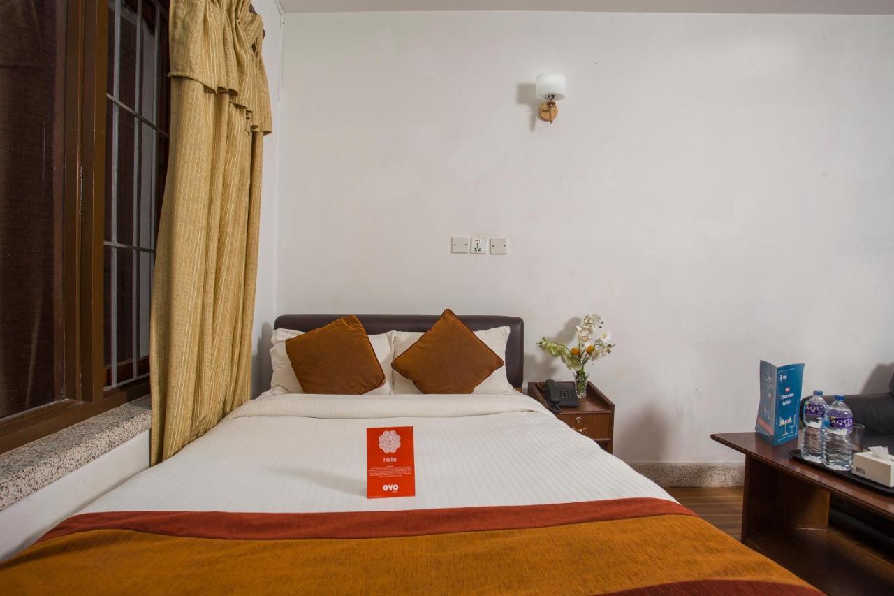 Oyo 104 Hotel Baltic Inn Katmandu Zewnętrze zdjęcie