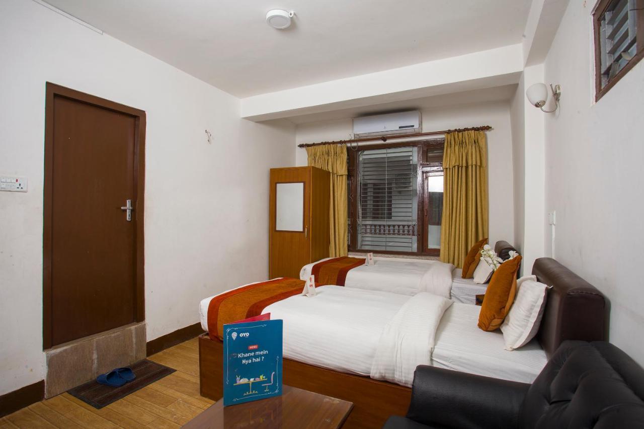 Oyo 104 Hotel Baltic Inn Katmandu Zewnętrze zdjęcie
